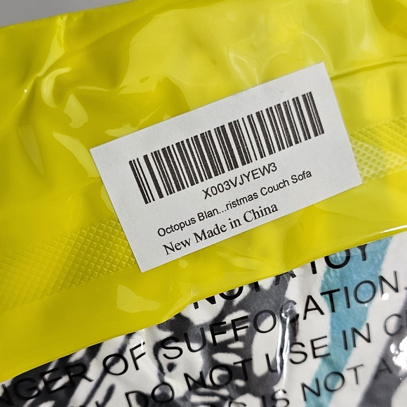 Octopus Blanket Throw - Ocean Animal Theme - Picture 4 of 9